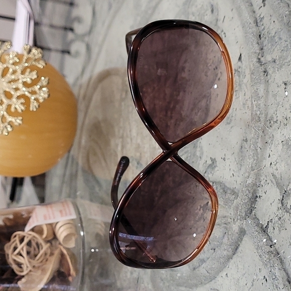 Tom Ford Ivanna TF 373 Sunglasses - Picture 5 of 12